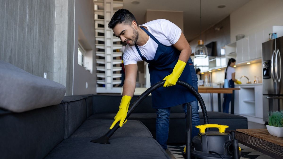 شركة تنظيف منازل بالرياض – تنظيف وتعقيم احترافي